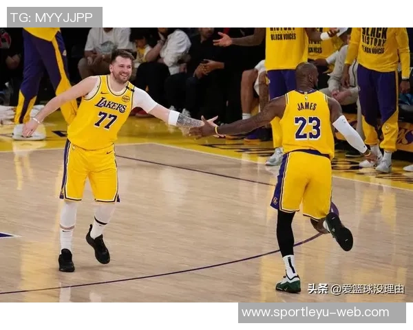 东契奇谈背靠背对阵詹姆斯的挑战强调詹姆斯对比赛的热爱与执着